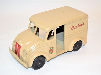 null 
KINGSBURY TOYS (USA): Mechanical milk delivery truck in sheet metal. 1930's....