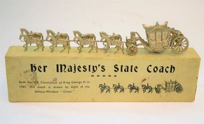 Britains BRITAINS: "Her Majesty's State Coach", in original box. Accident on a rider....