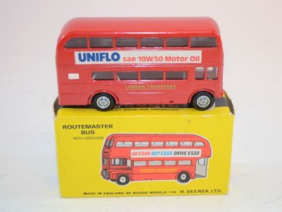 null BUDGIE "Die-Cast Models, A.E.C Routemaster 64 seater Bus with windows N°236"...