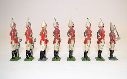 CRESCENT CRESCENT TOYS (1) et CHEARILEE TOYS (7): Live Guards à pied, circa 1960,...