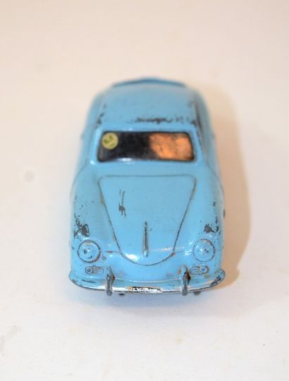 DINKY TOYS DINKY N°182, Porsche 356 A de 1958. Boite absente, éclats dans la peinture....