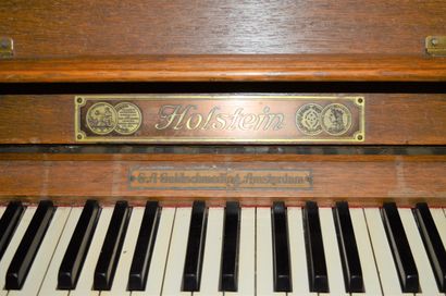 null Oak upright piano "Holstein, Amsterdam" cast iron frame, 20th century. Size:...