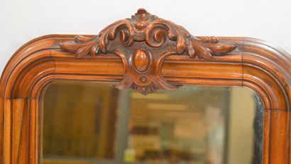 null Mahogany mirror Louis-Philippe, dimensions: 54 x 44 cm.