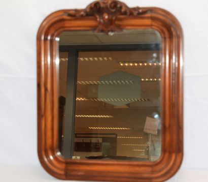 null Mahogany mirror Louis-Philippe, dimensions: 54 x 44 cm.