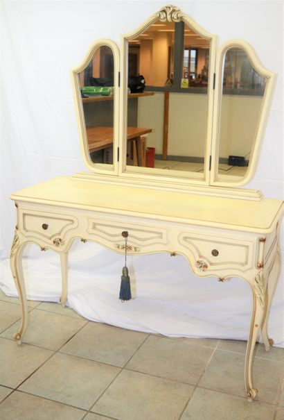 null Dressing table with 3 mirrors and 3 drawers, dimensions: 117 x 159 x 47 cm