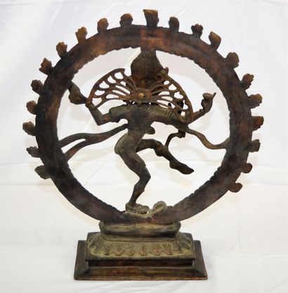null Sculpture représentant Shiva, bronze, XIXème siècle, H: 41 cm.