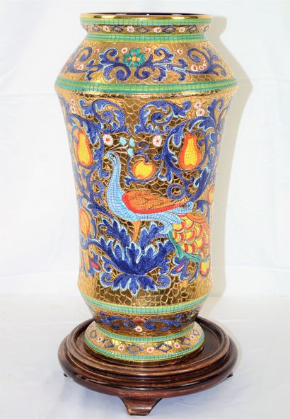 null Important ceramic vase DERUTA with decorations inspired by Byzantine mosaics,...