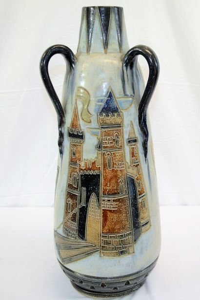 null Roger Guérin (1896-1954) vase en grès émaillé, décor de chevalier, tourné à...