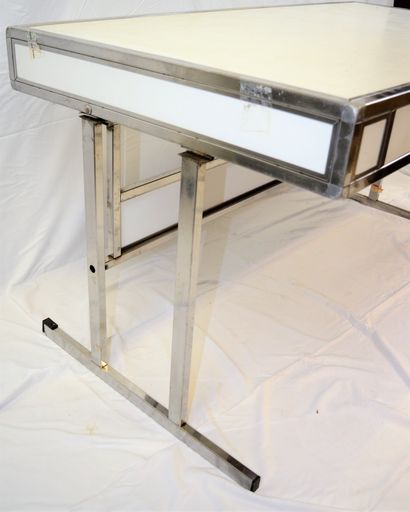 null 
White vintage desk with key, plywood and chromed metal, dimensions: 140 x 72...