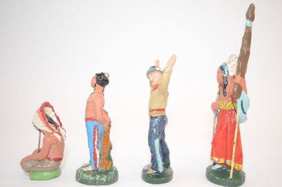 null N.B Belgium (Nazaire Beeusaert): 2 figurines en composition: 1 chef indien et...