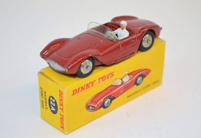 DINKY TOYS France N°22 A: Maserati Sport...
