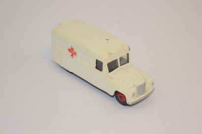 null DINKY TOYS 253: Ambulance Daimler, avec ses vitres. Légers éclats de peintu...