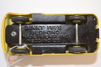 null DINKY TOYS n°482: Bedford dinky Toys, MIB.