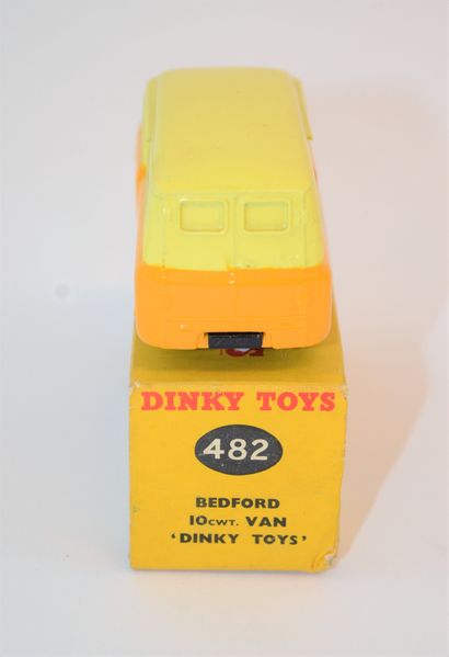 null DINKY TOYS n°482: Bedford dinky Toys, MIB.