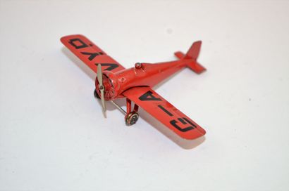 DINKY TOYS 60 D: Low wing Monoplan Vickers,...