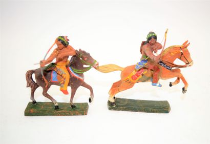 null LINEOL (x2) & ELASTOLIN (x4): 6 guerriers indiens à cheval en composition. Bon...