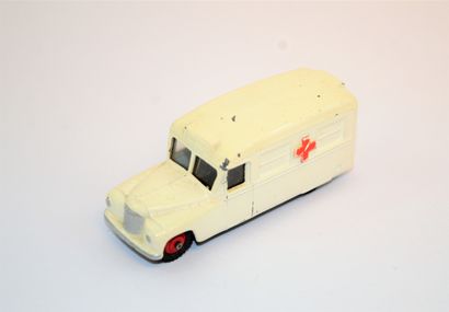 DINKY TOYS 253: Ambulance Daimler, avec ses...