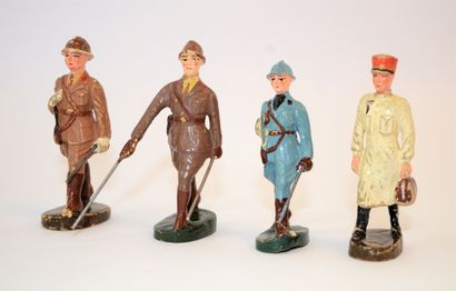 
MB (Belgique): 4 figurines en composition,...