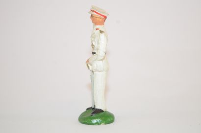 null DURSO: figurine en composition du Roi Baudouin saluant en tenue coloniale. Circa...
