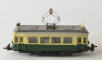 null HAMO tramway, 20 axes, en un crème et vert, un panto, (1955-67) 2e version,...