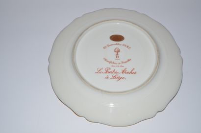null 2e manufacture d'Ixelles, époque Ets Demeuldre SPRL (1941-1953), (3) assiettes...