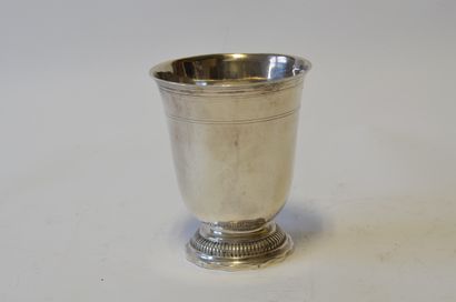 null Silver GOBELET,

chalice shape, gadroon pattern on the foot, Toulon late eighteenth...