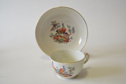 TOURNAI 
TOURNAI solitaire, 3e période vers 1775/1780

SOLITAIRE en porcelaine tendre...