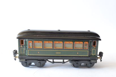 MARKLIN MÄRKLIN 1888/0, P, (1929-38) voiture-voyageurs, 4 axes, verte, intérieur,...