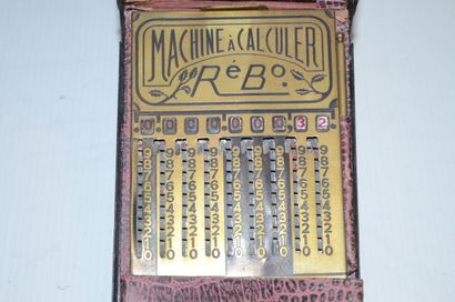 null REBO machine à calculer portable, Marseille vers 1930, bel état
