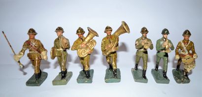 DURSO DURSO (15) et SOLIDO (1) : 16 figurines de fanfare militaire au défilé en composition,...