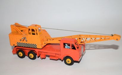 null DINKY TOYS 972: 20 Ton "Coles" Lorry-Monted Crane. In box, missing hook.