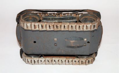 ARNOLD ARNOLD (Germany): lithographed sheet metal mechanical tank marked "A 680",...