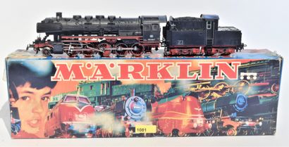 MARKLIN MARKLIN HO 3084 steam locomotive type 150, 4-axle tender with lookout, black...