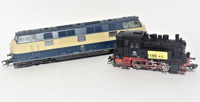 MARKLIN MAKLIN (2) locomotives de la DB
- 3304 (1988-90) locotender 030, noire, BR80...