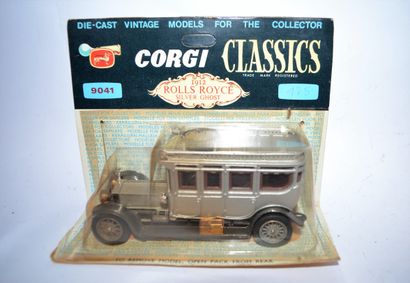 CORGI CORGI TOYS CLASSICS: Ford T 1915, Renault 12/16 de 1910, Rolls royce Silver...