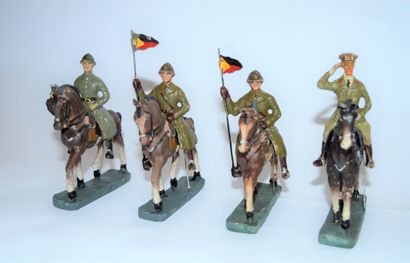 DURSO DURSO : 4 cavaliers en composition, dont le Roi Léopold III. Bon état.