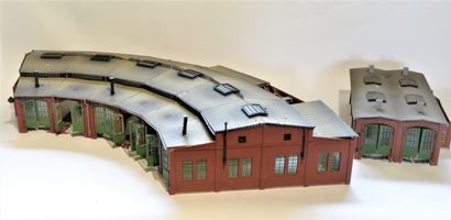 VOLLMER VOLLMER (2) locomotive sheds
- 6x track roundhouse sheds (to be restructured,...