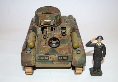 GAMA GAMA: Mechanical Tank 60 in lithographed sheet metal. Bulb missing, the 2 machine...