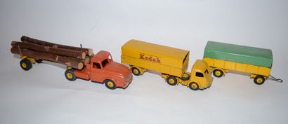 DINKY TOYS DINKY TOYS : Camion tracteur Panhard "films Kodak", remorque N°70, SuperToys...