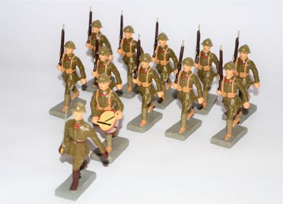 DURSO DURSO tardif : 12 figurines en composition de soldats Français (uniformes des...