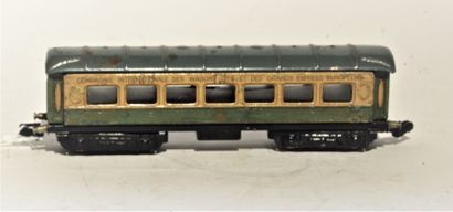 MARKLIN MÄRKLIN 349/1st version, PULLMAN cars in green and cream, 4 axles, aged paintwork,...