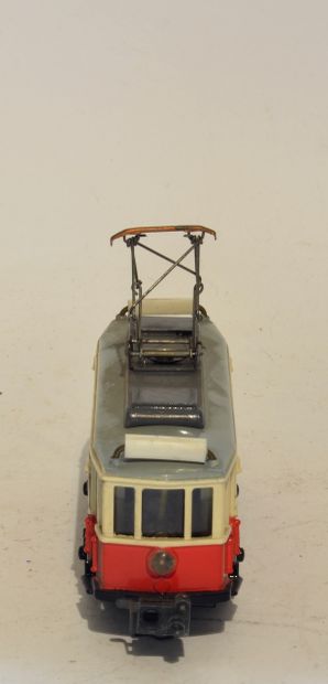 HAMO HAMO années 50/60, tramway mototisé, en crème et rouge, un panto (E)