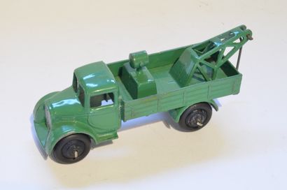 DINKY DINKY serie 25 (2) camion dépaneuse (un vert et un gris)