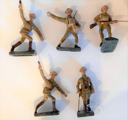 NB DURSO (5): set of 5 English soldiers: 3 officers, a grenade launcher, a marching...