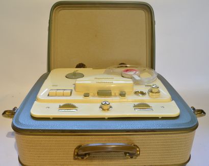 TELEFUNKEN - MAGNETOPHON 85 
Dans sa valise...