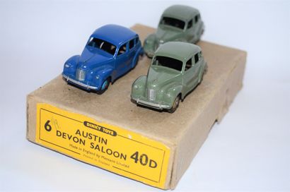 DINKY DINKY TOYS 40 d : Austin Devon Saloon, en Trade Box comprenant une bleu, deux...