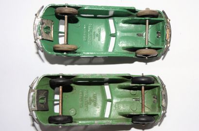DINKY DINKY TOYS 30A: 2 light green Chrysler Airflow, 1935/40 version, with white...