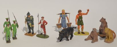 null (13) various figurines
- Delprado mountaineering sergeant + two others
- Plastic...