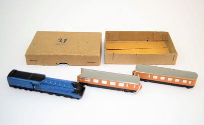 DINKY DINKY TOYS n°16: Express Passenger set. MIB. Locomotive with 2 cars, pre-war...