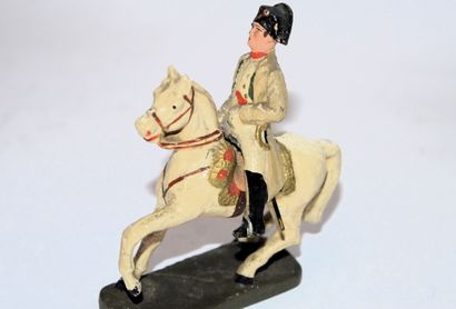 null B.M : Napoléon Bonaparte à cheval, en composition. Années 30. Bon état de c...